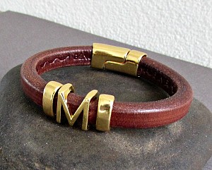 Δερμάτινο Ανδρικό Βραχιολι Με Μονόγραμμα Κατάλληλο Για Δώρο