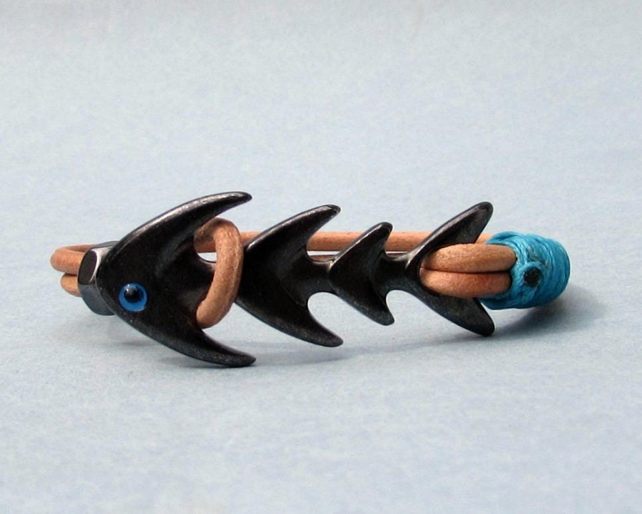 Δερμάτινο Βραχιόλι Ανδρικό Με Ψαροκόκαλο