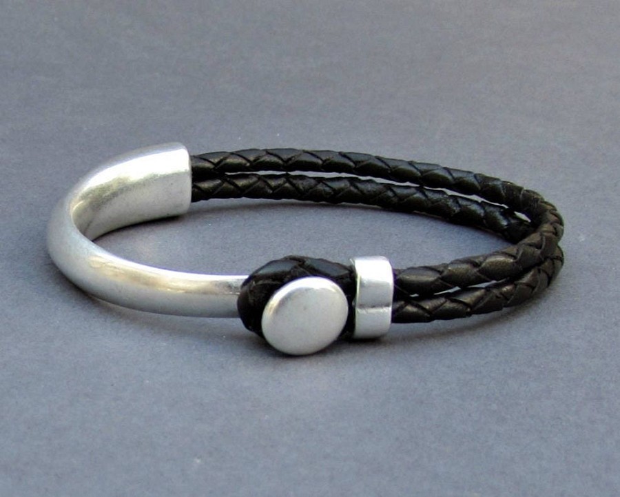 Βραχιόλι Ανδρικό Δερμάτινο Με Πλεκτό Δέρμα Και Γάντζο